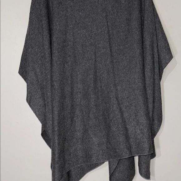 Gray and Black Poncho Sweater with Cape Sleeves - Picture 11 of 12
